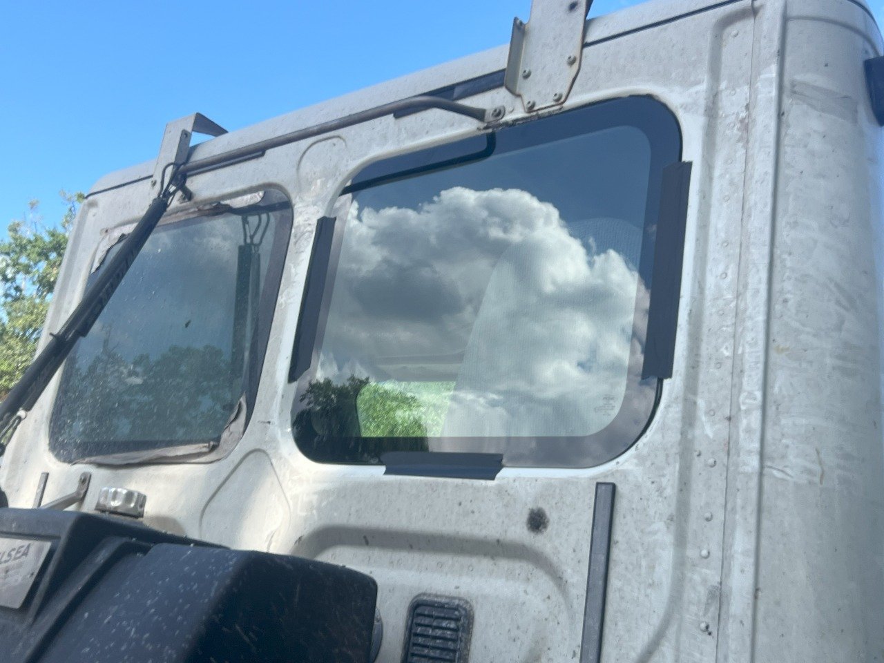 WhatsApp Image 2025-08-23 at 11.18.18_a8448f52